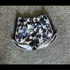 Floral nike tempo running shorts